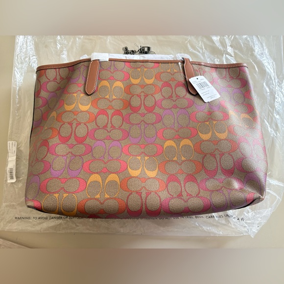 NWT RARE Coach City Tote in Rainbow Signature Canvas, style number C1316 - Picture 2 of 7